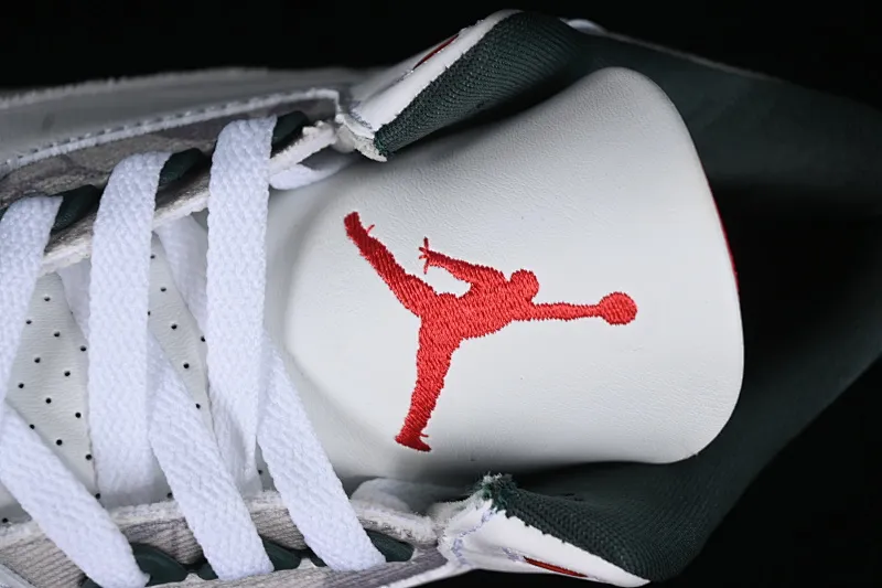 All categories Air Jordan Jordan series basketball shoes Air Jordan 3 Air Jordan 3 Retro "Wings" AJ3 Joe 3 Flower HM6993-100